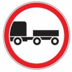 307 Važiuoti su priekabomis draudžiama (Draudžiama važiuoti automobiliais, traktoriais ir savaeigėmis mašinomis su priekabomis)