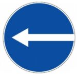 403 Važiuoti į kairę (Leidžiama važiuoti tik rodyklės kryptimi ir apsisukti. Kelio ženklas galioja toje važiuojamųjų dalių sankirtoje, prieš kurią jis pastatytas. Kelio ženklo reikalavimai netaikomi maršrutiniam transportui)